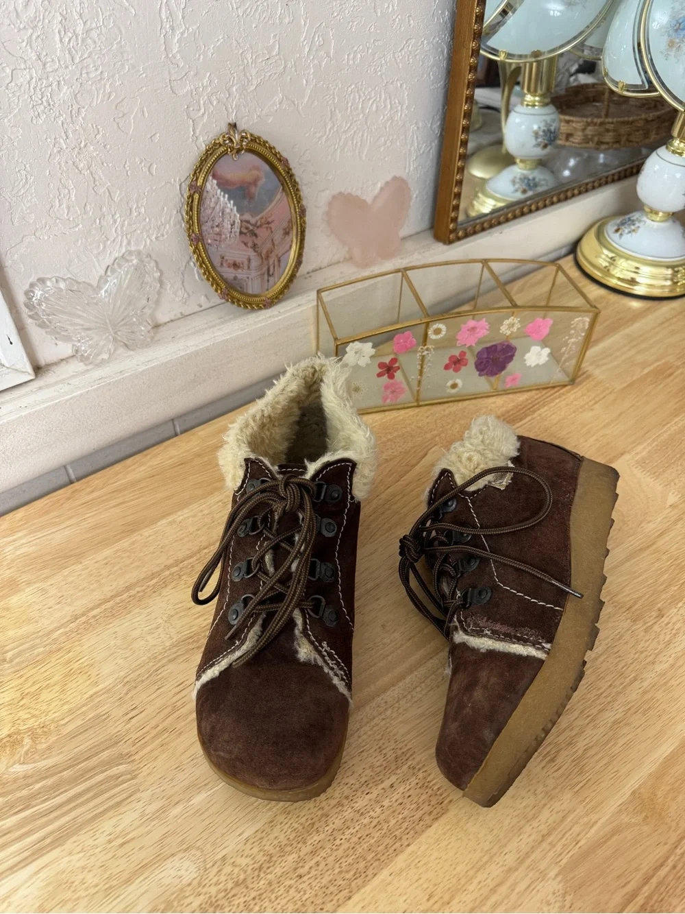 Cozy Reclaimed Vintage Brown Suede Faux Shearling Lace-Up Sneaker Boots Size 10